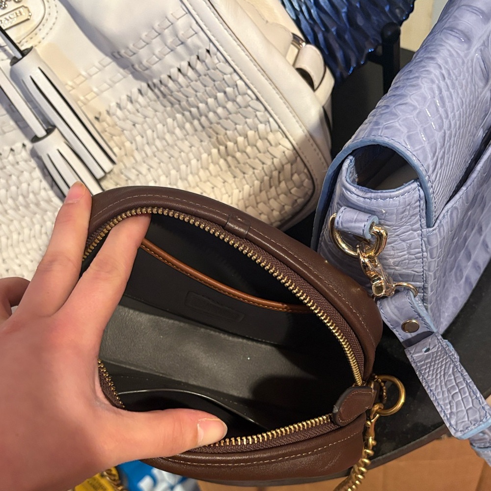 Coach & Brahmin- RESERVED MINUS BROWN CROSSBODY - Picture 5 of 9